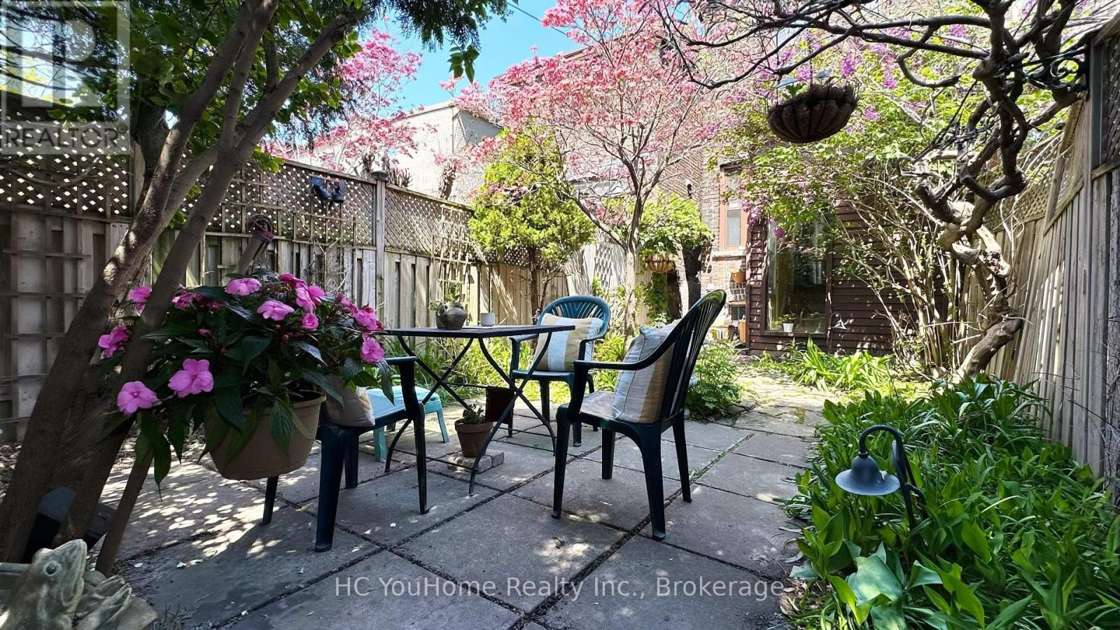 7 BADGEROW AVENUE - 21