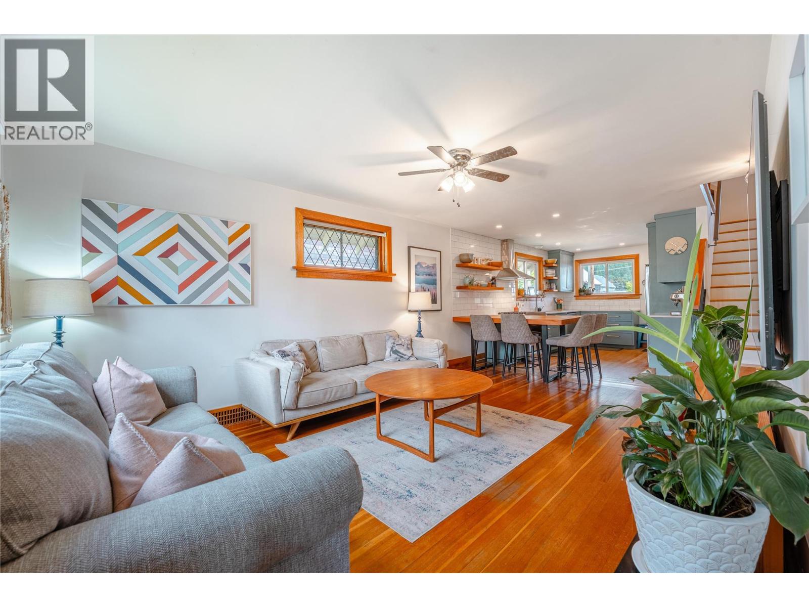 412 Third Street E, Revelstoke