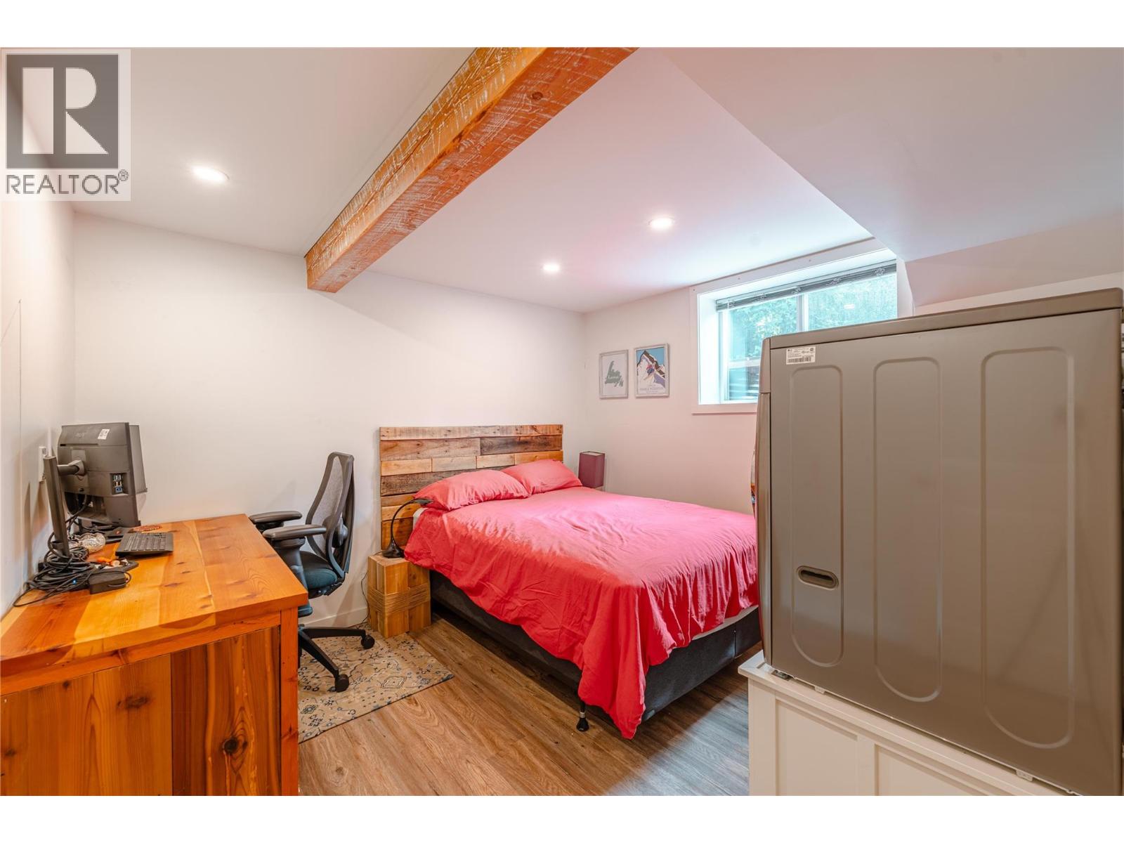 412 Third Street E, Revelstoke