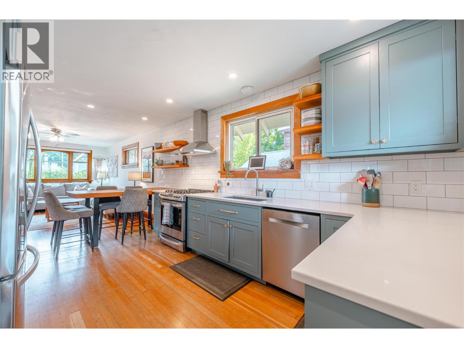 412 Third Street E, Revelstoke