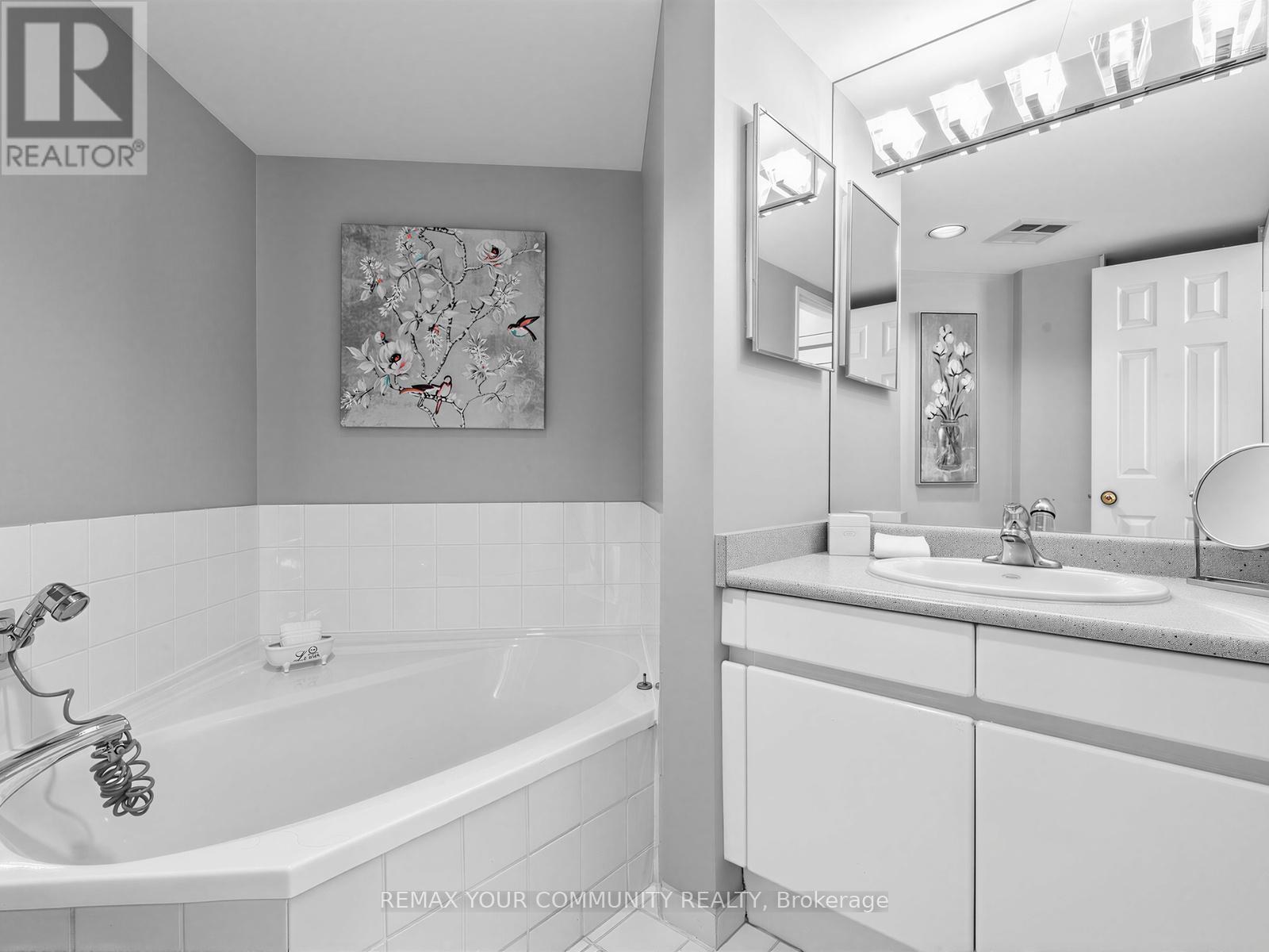 #612 1 CLARK AVENUE - 17