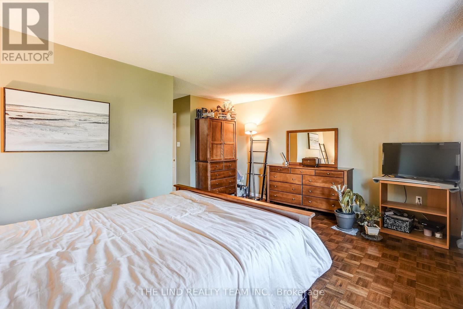 29 TUSCANA BOULEVARD - 19
