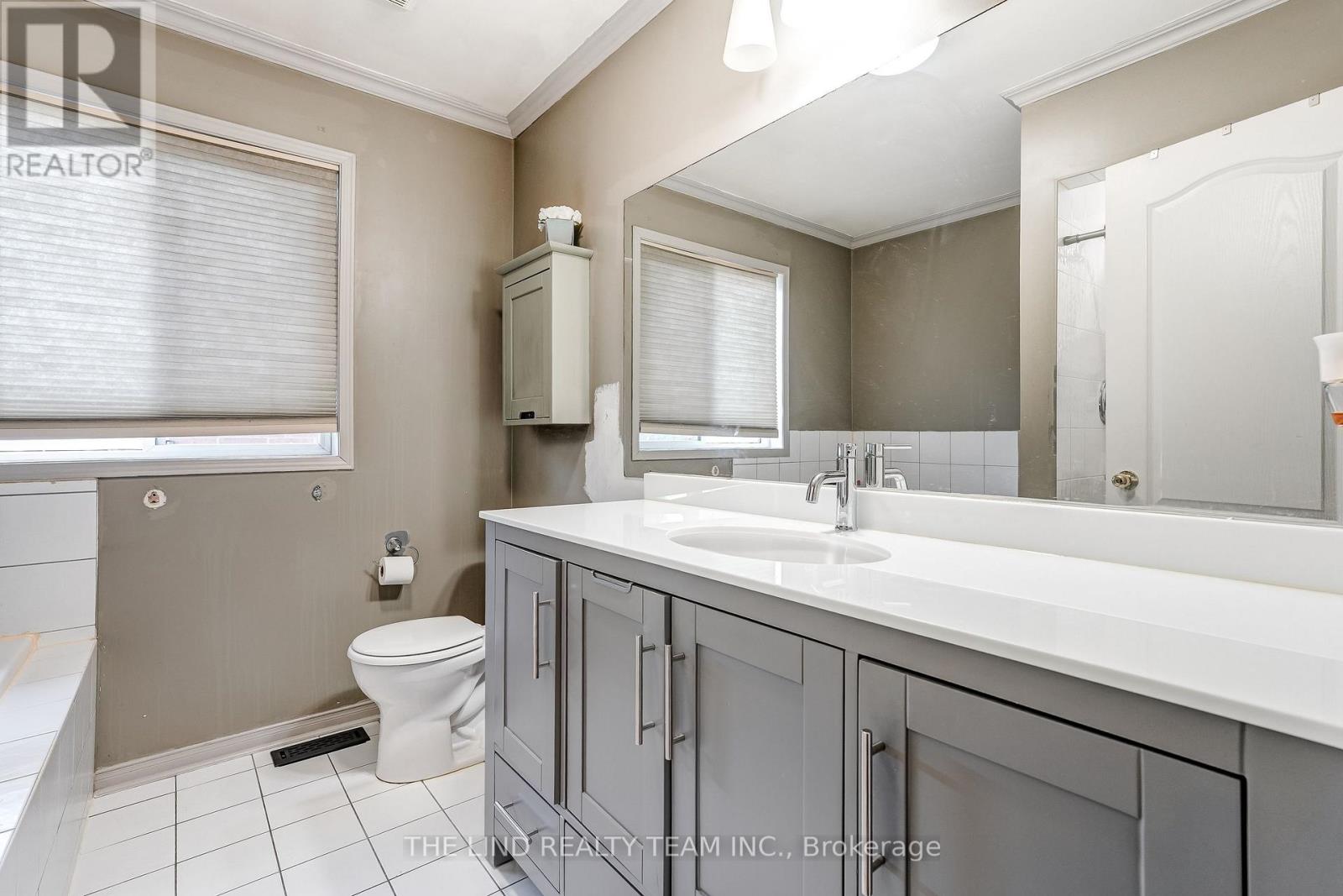 29 TUSCANA BOULEVARD - 20