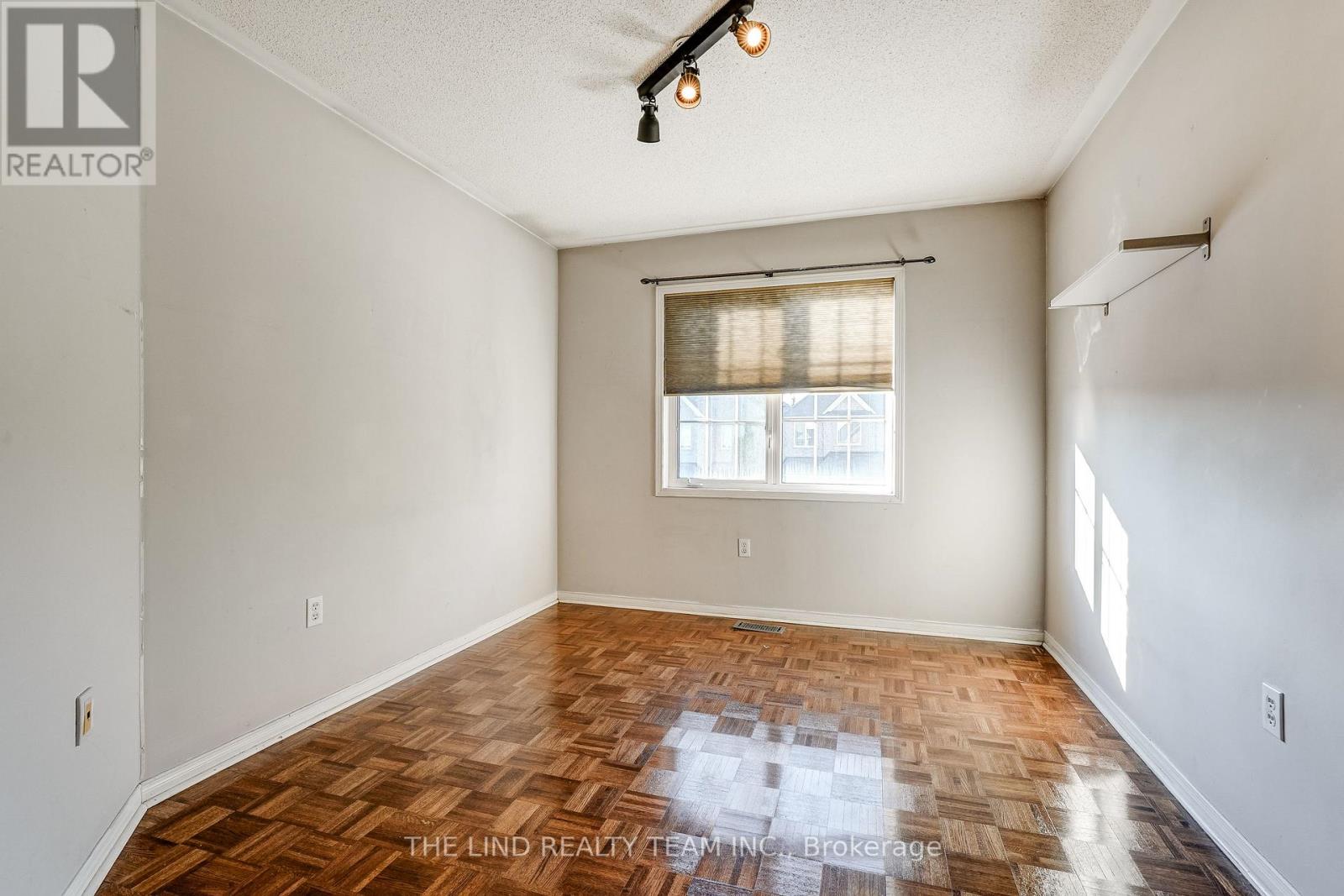 29 TUSCANA BOULEVARD - 24