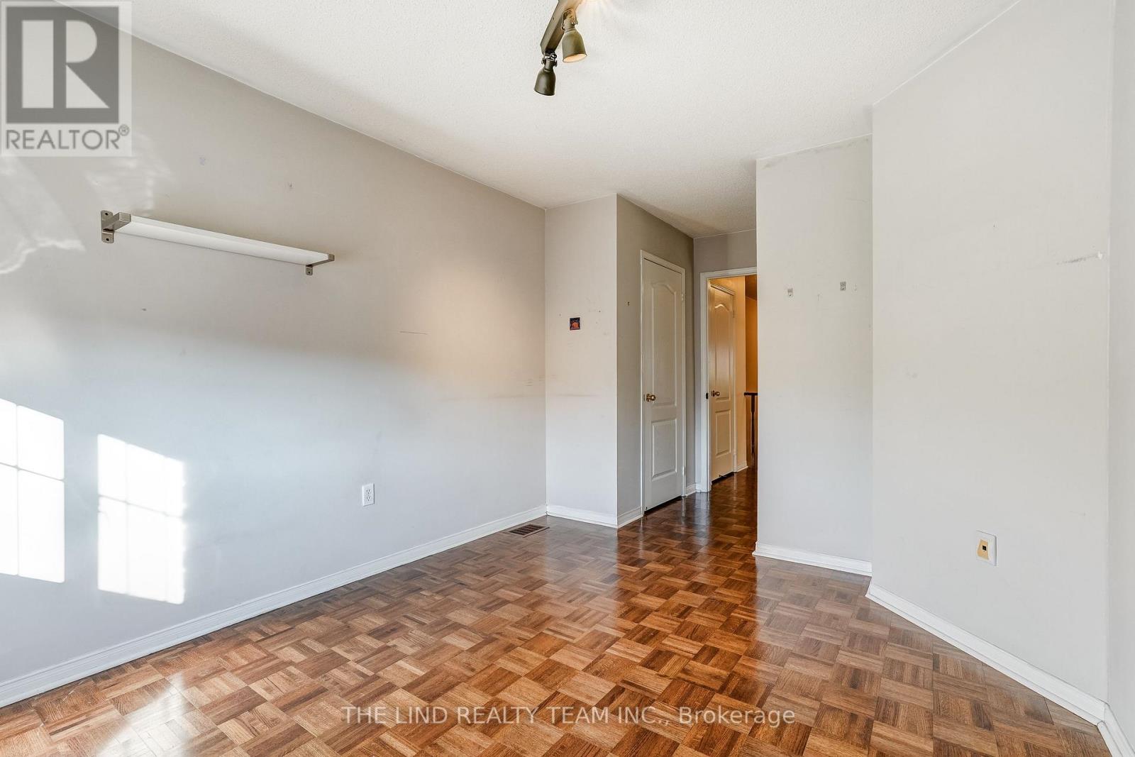 29 TUSCANA BOULEVARD - 25