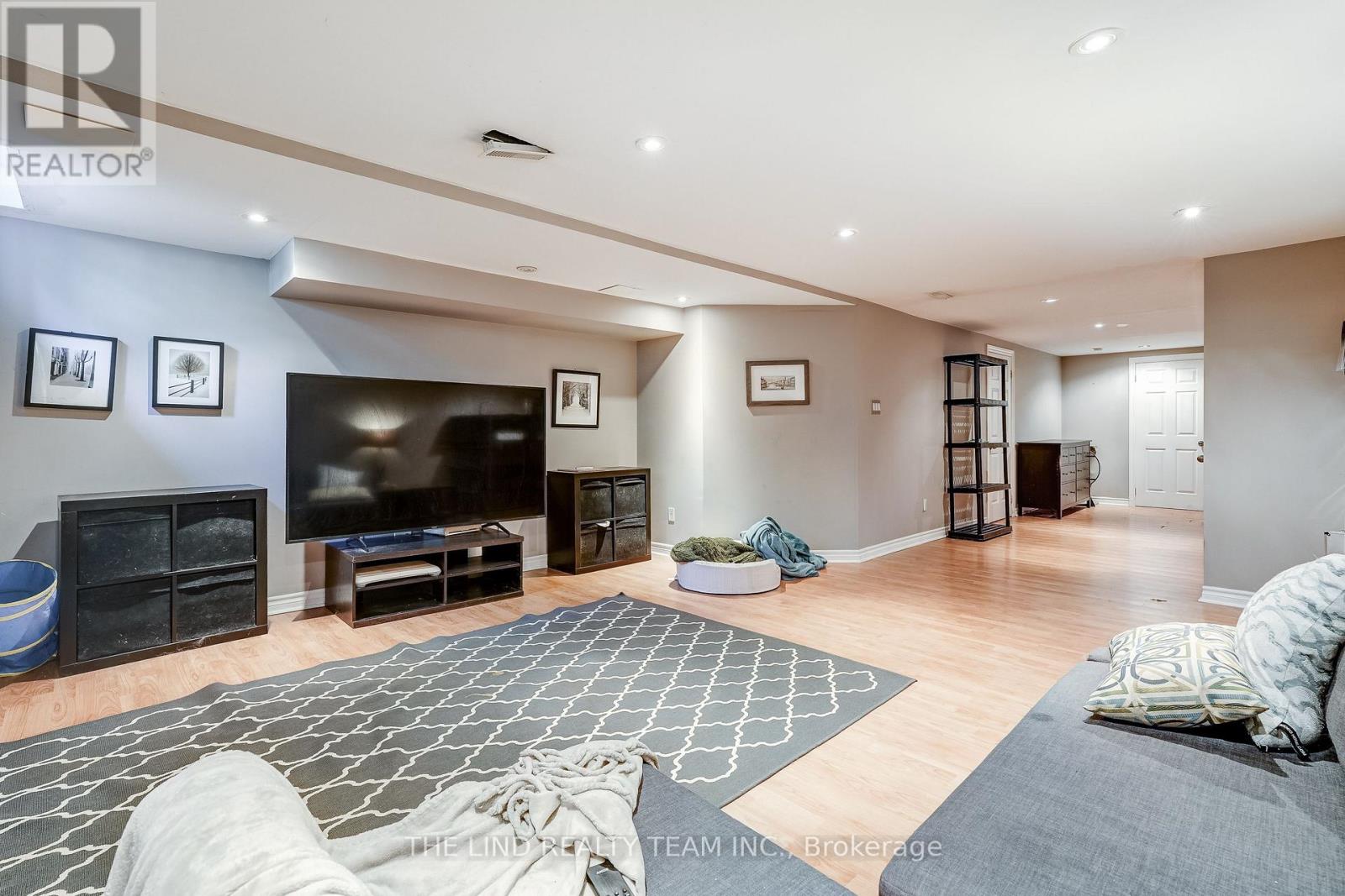 29 TUSCANA BOULEVARD - 32