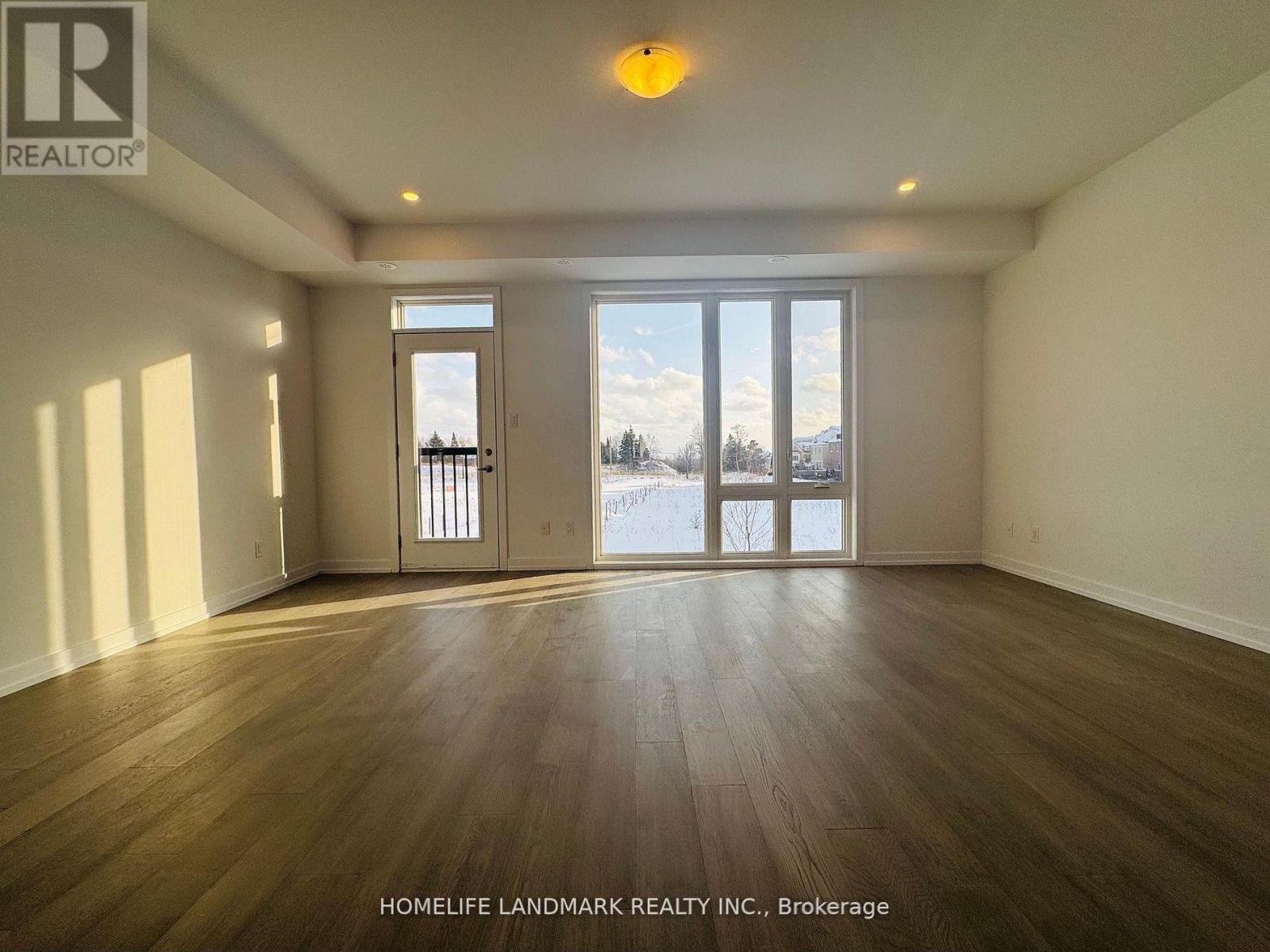 27 BANCROFT LANE - 8