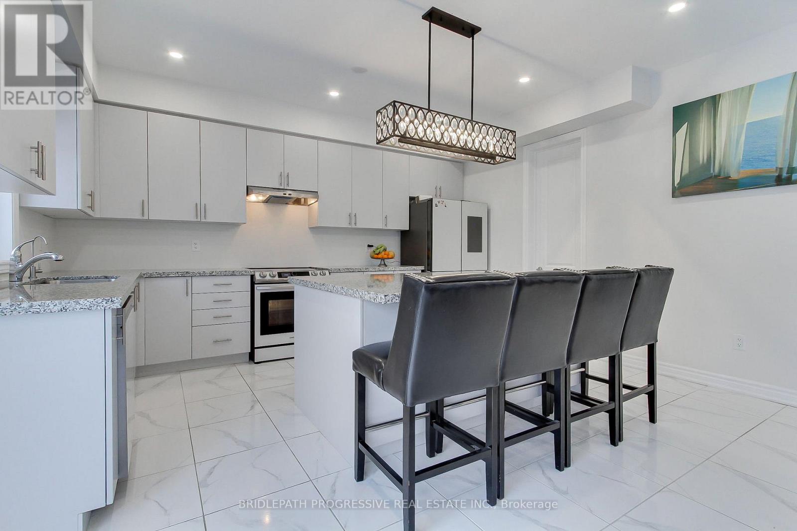 145 TERRY FOX DRIVE - 9