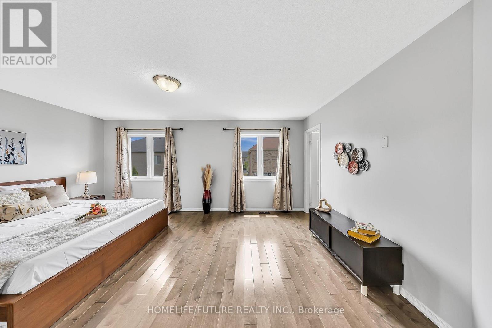 54 OSWELL DRIVE - 22