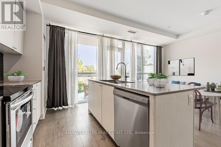#4 60 GEORGE BUTCHART DRIVE - 10