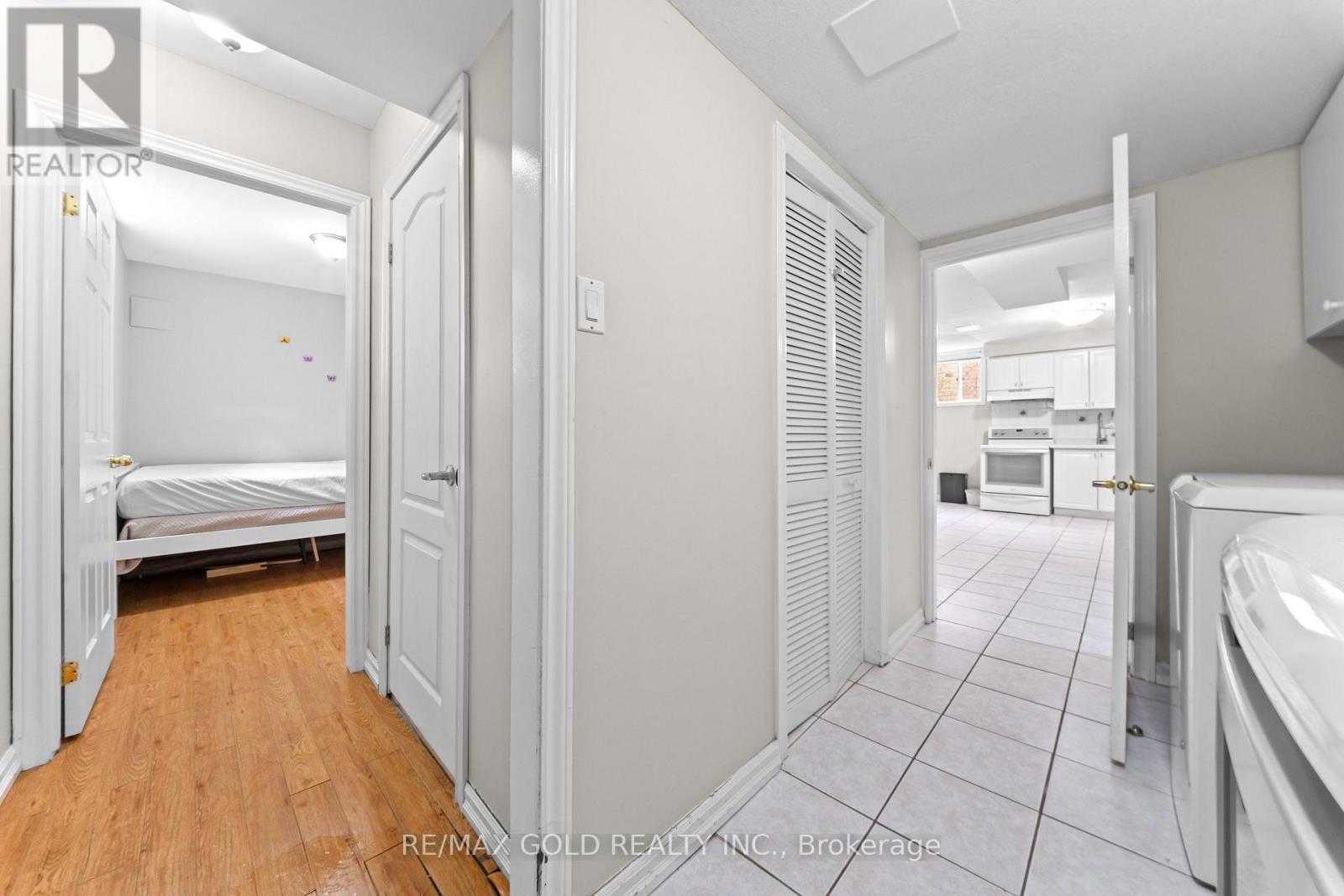 24 FLETCHERS CREEK BOULEVARD - 41