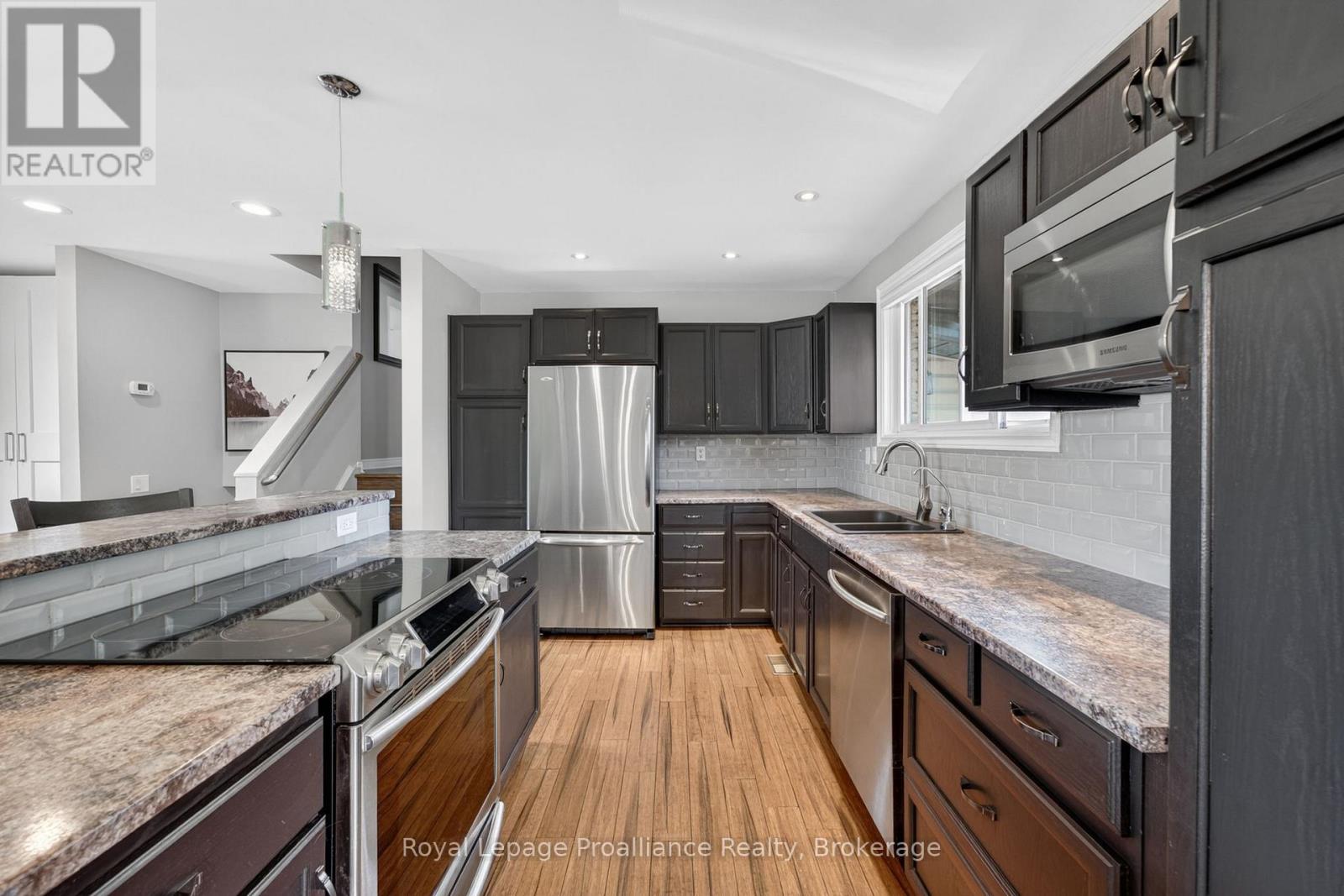 57 PEARL STREET - Image 10