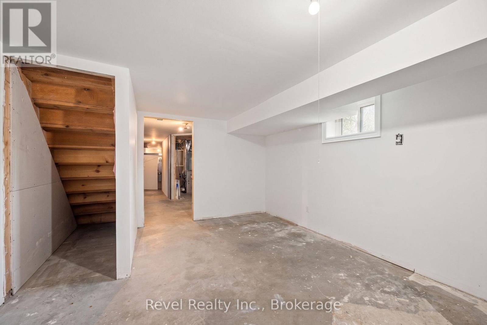 4 HOMEWOOD AVENUE - 31