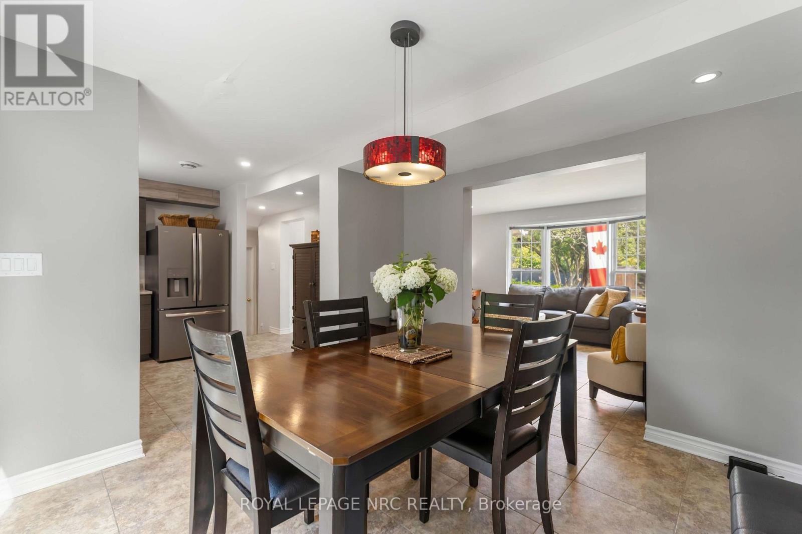 25 ST GEORGE COURT - 19