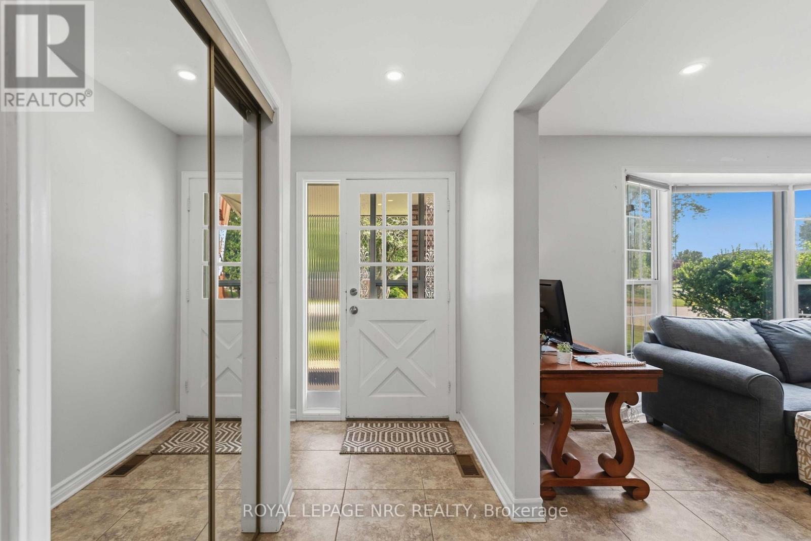 25 ST GEORGE COURT - 9