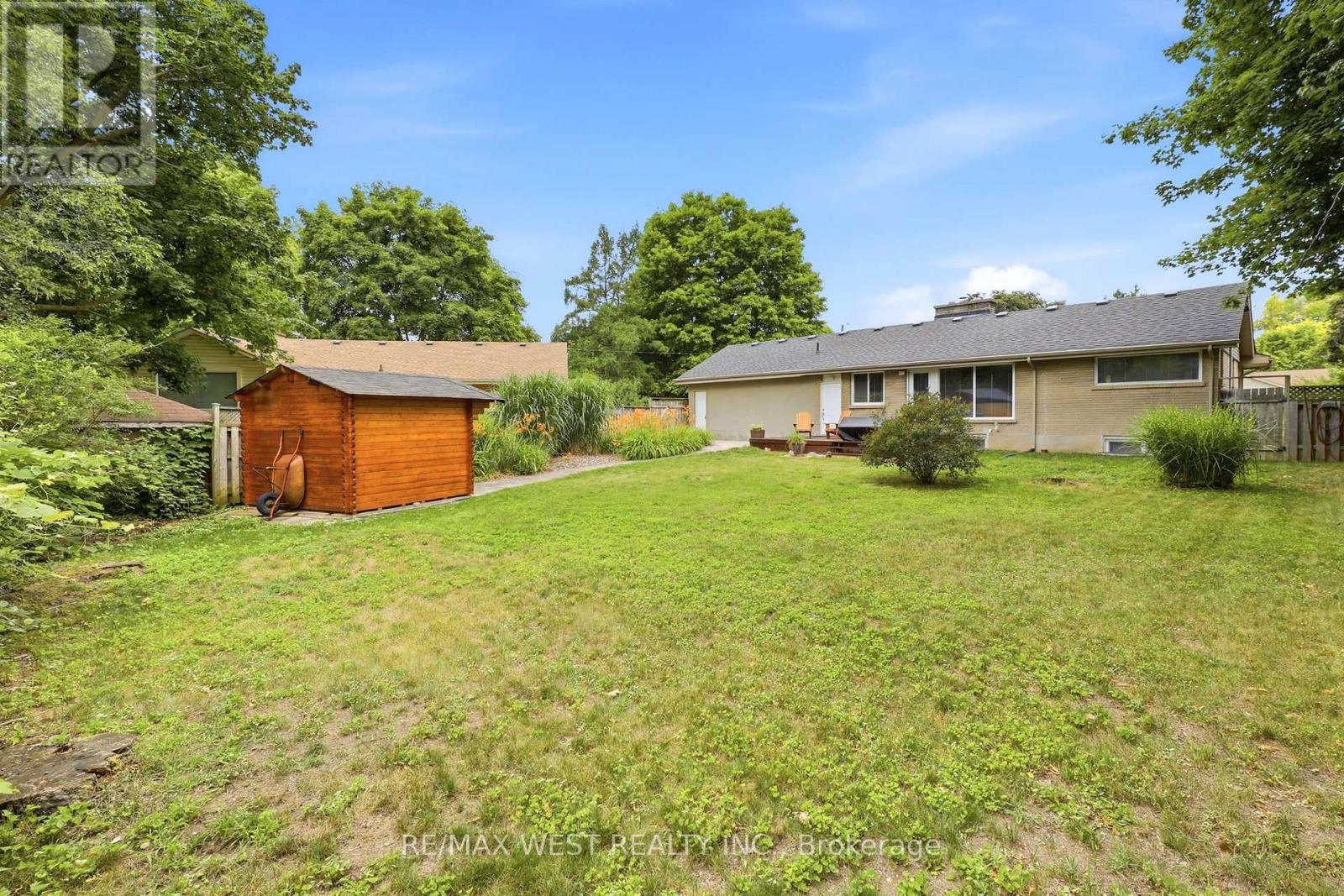 274 TAMBLYN DRIVE - 11