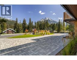 5pc Bathroom - 115 Spray Avenue, Banff, AB T1L1A1 Photo 8