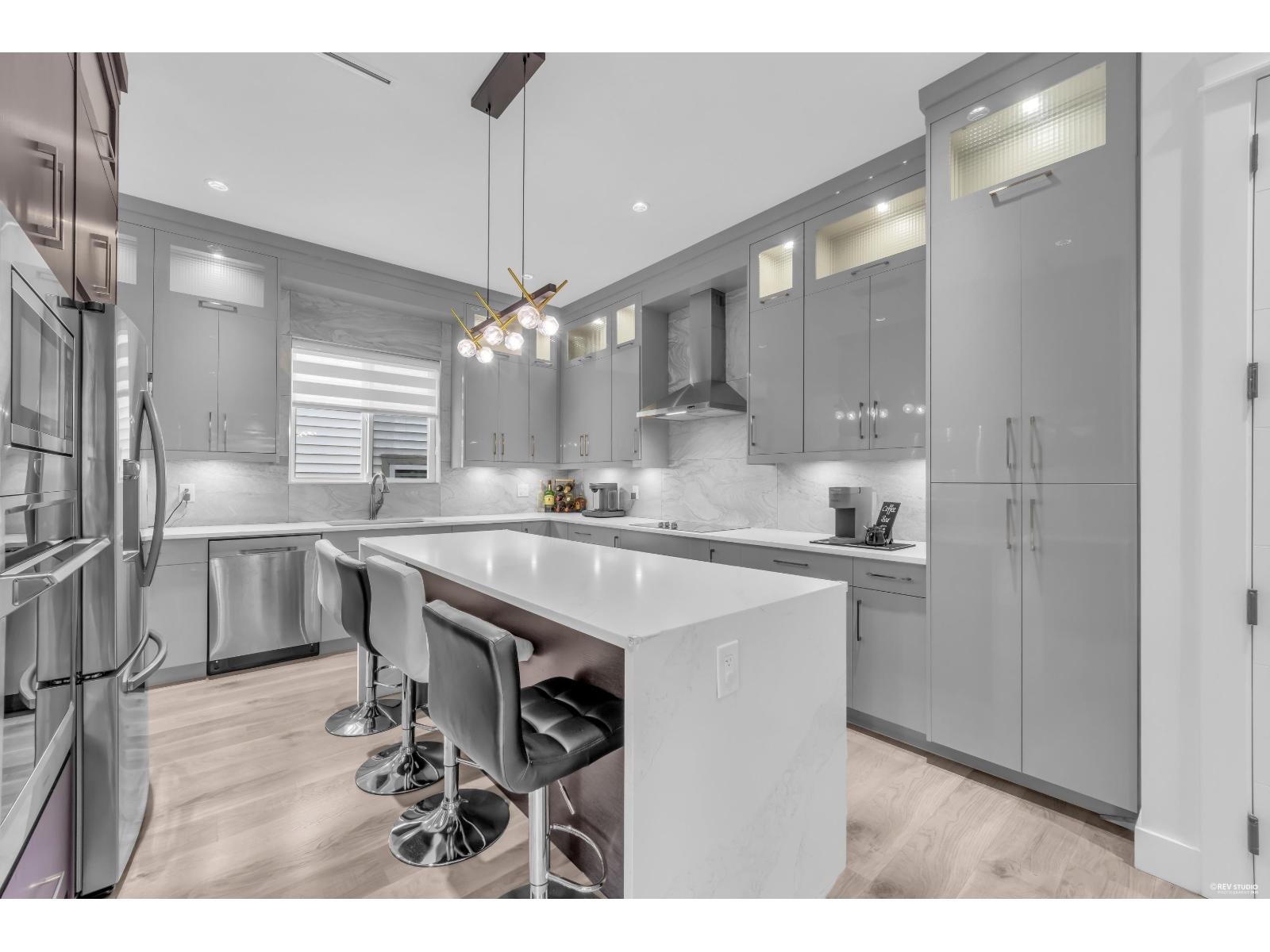 7068 194 STREET, Surrey