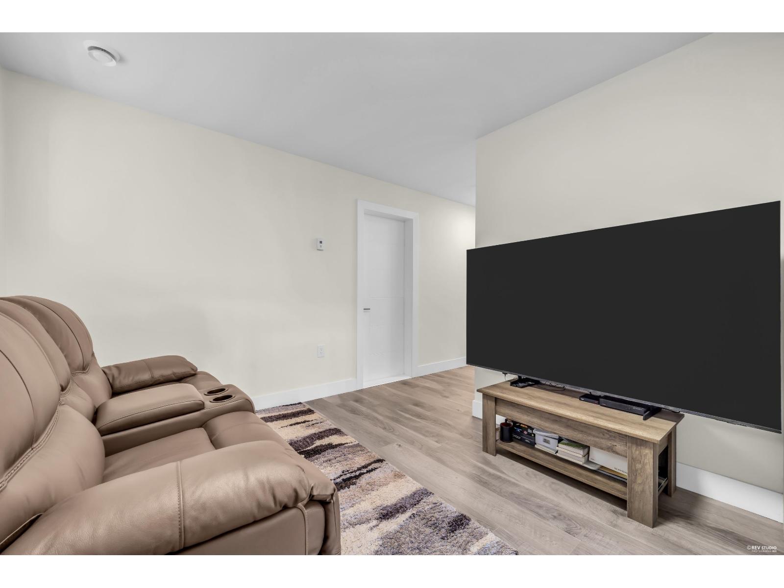 7068 194 STREET, Surrey
