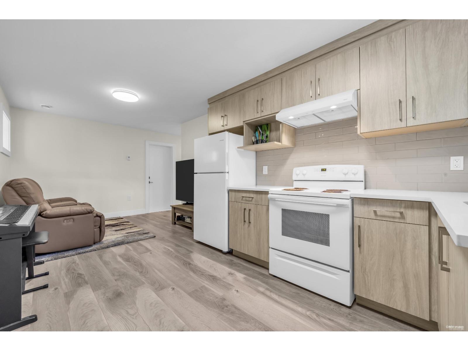 7068 194 STREET, Surrey