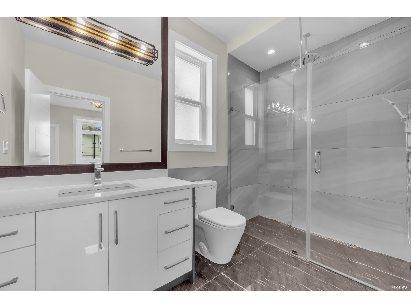 7068 194 STREET, Surrey