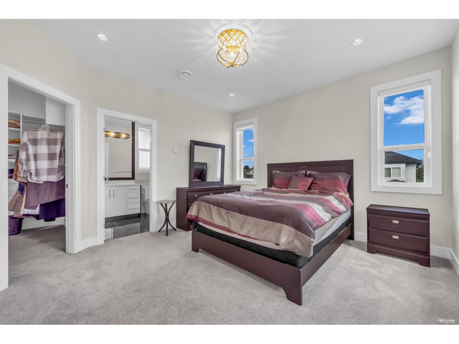 7068 194 STREET, Surrey