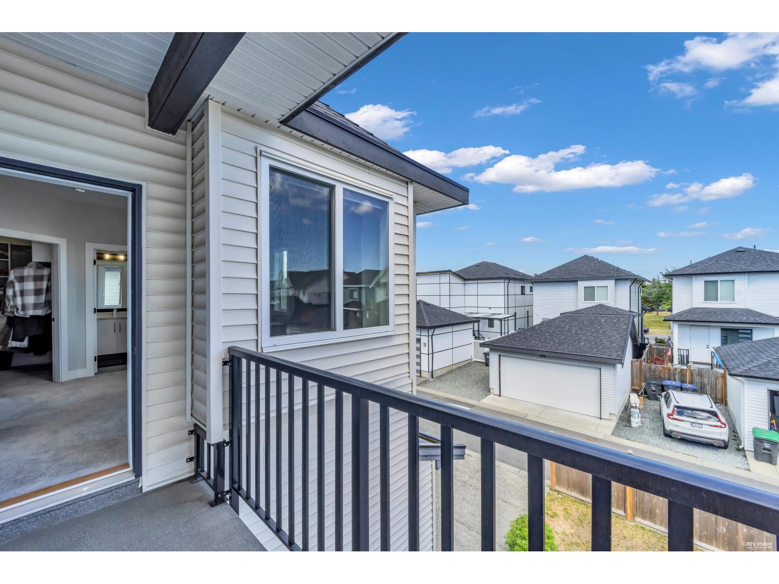 7068 194 STREET, Surrey
