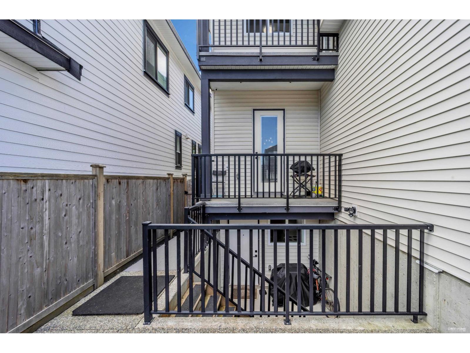 7068 194 STREET, Surrey