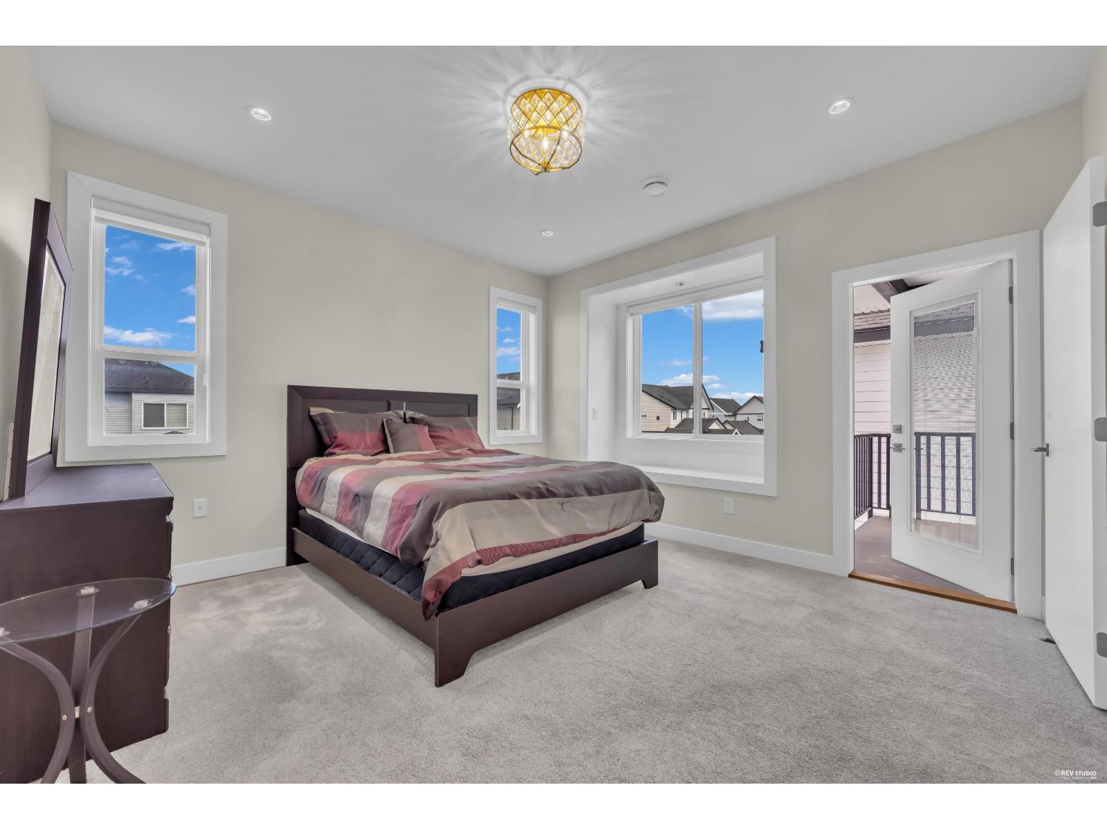 7068 194 STREET, Surrey
