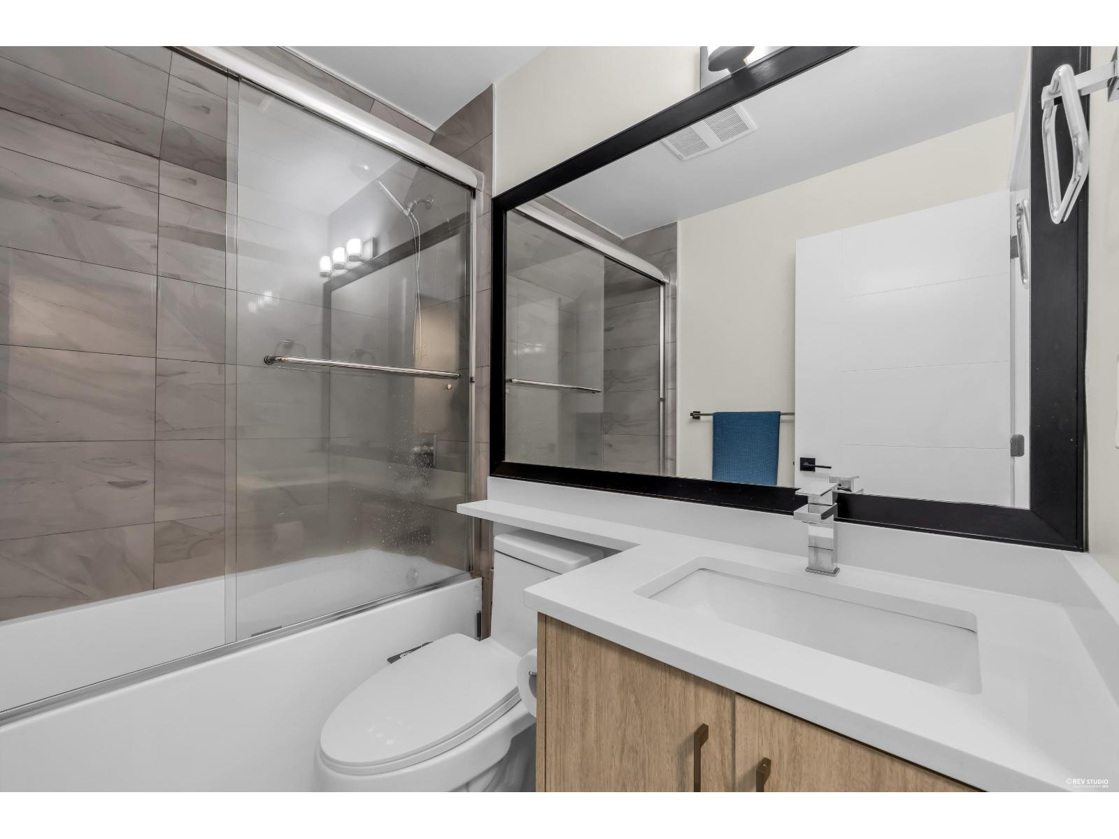 7068 194 STREET, Surrey