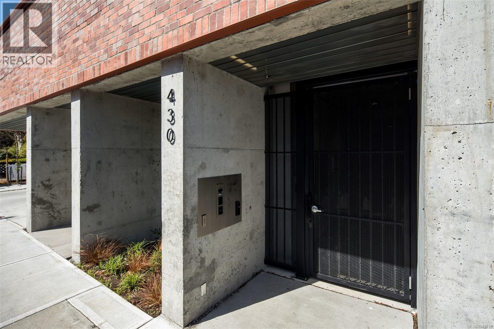 #205 430 Parry St - 5
