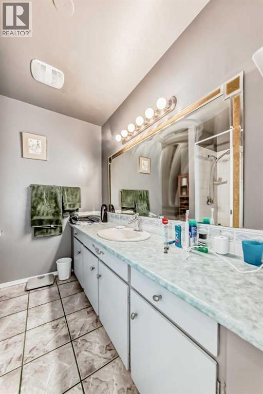 #444 1305 Glenmore Trail SW - 17