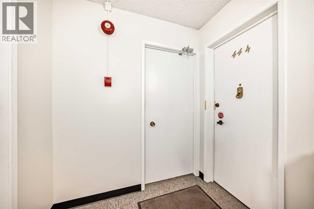 #444 1305 Glenmore Trail SW - 3