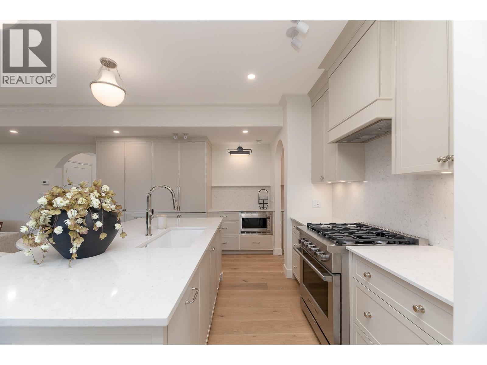 1502 Laidlaw Street - 11