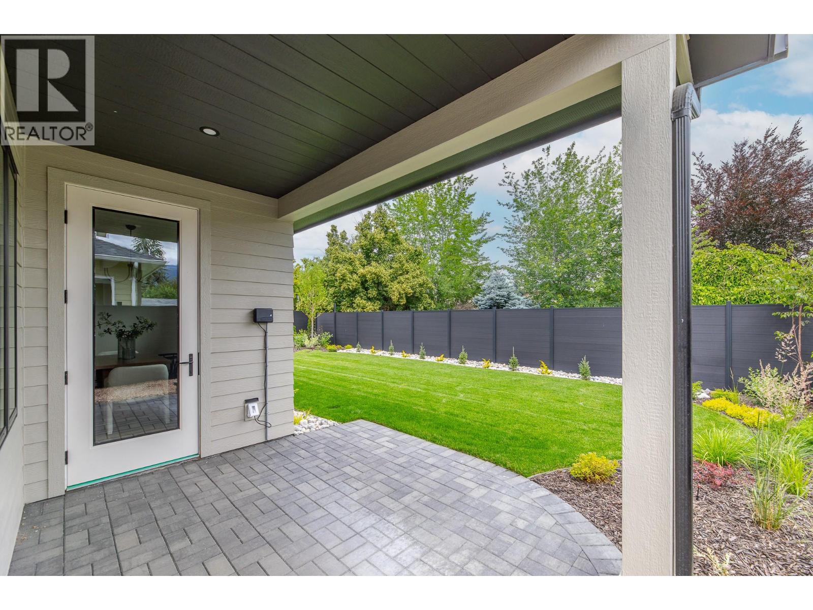 1502 Laidlaw Street - 37