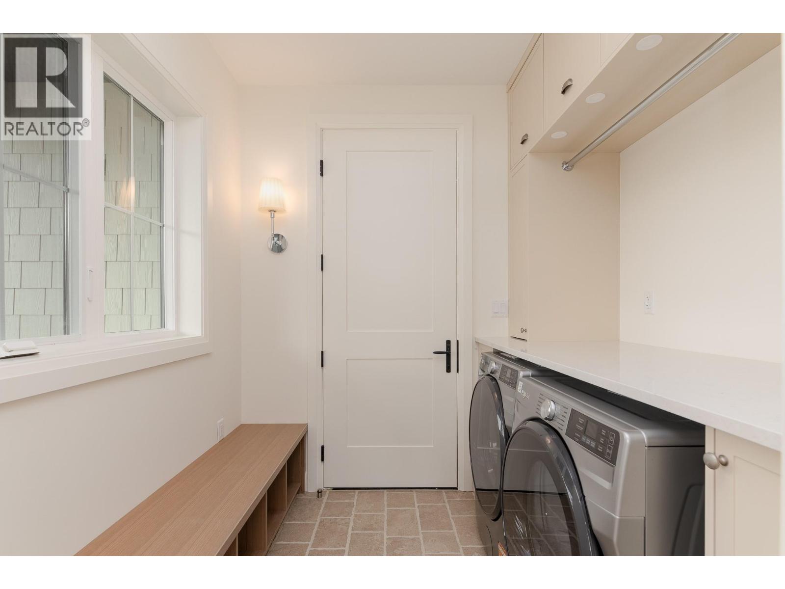 1502 Laidlaw Street - 21