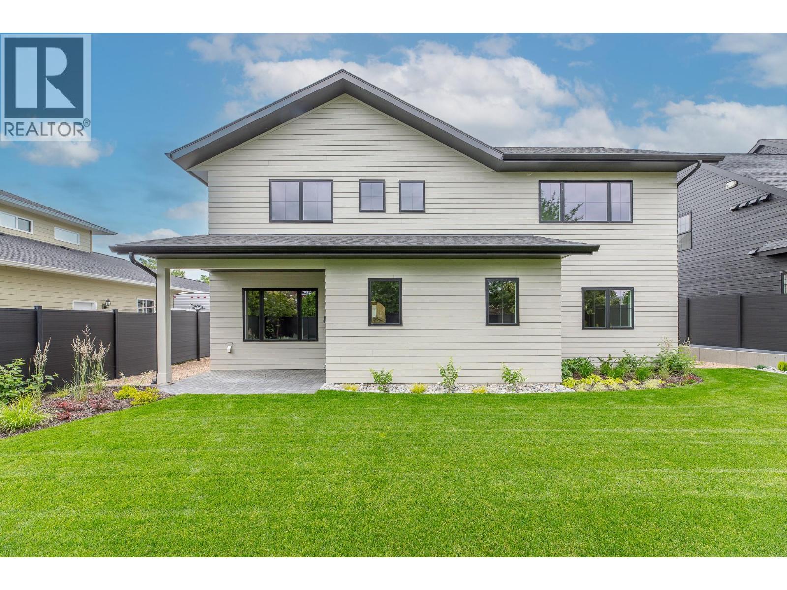 1502 Laidlaw Street - 41