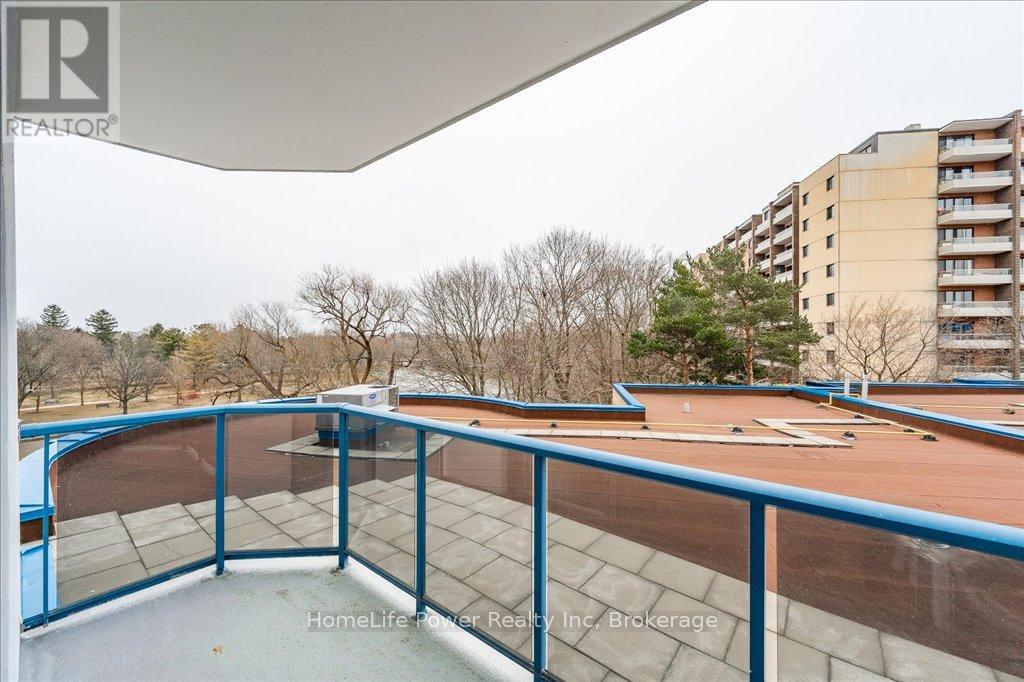#307 685 WOOLWICH STREET - 20