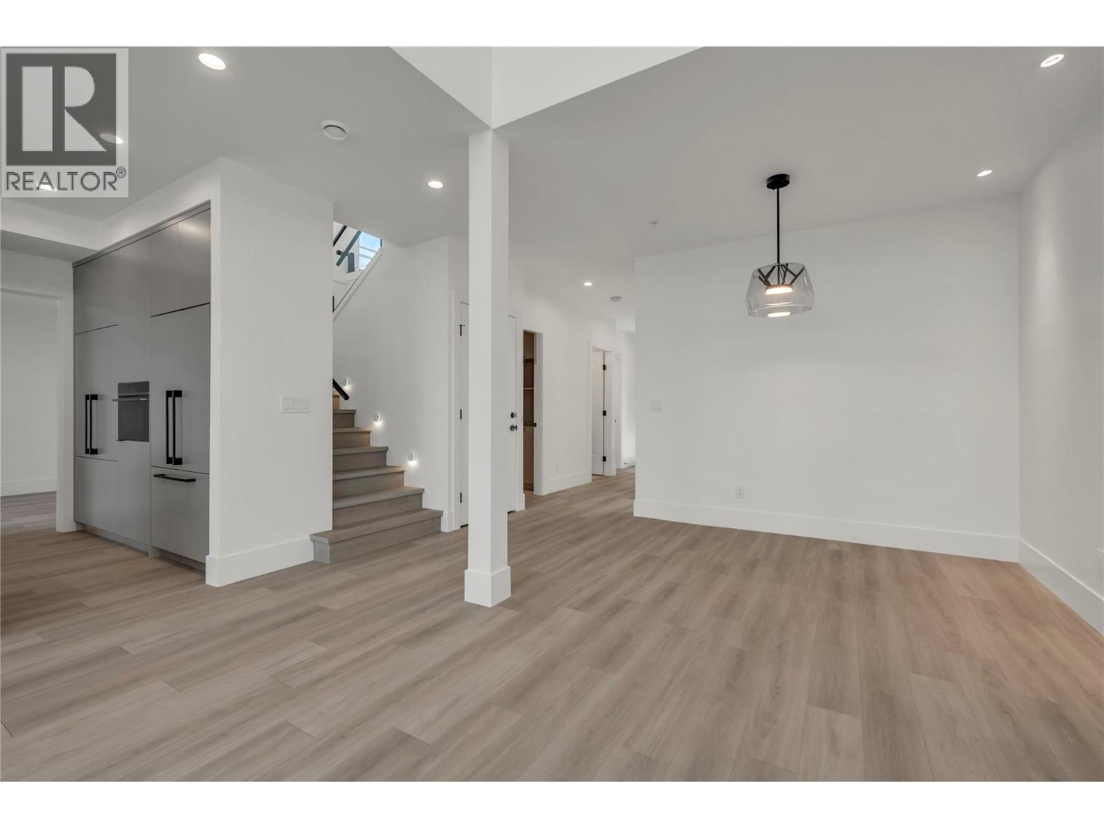 3120 Landry Crescent - 6