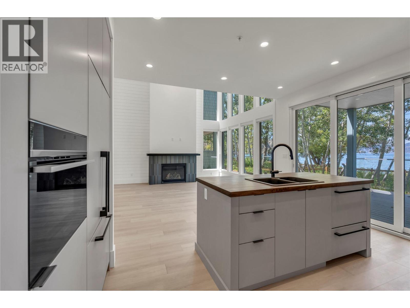 3120 Landry Crescent - 10