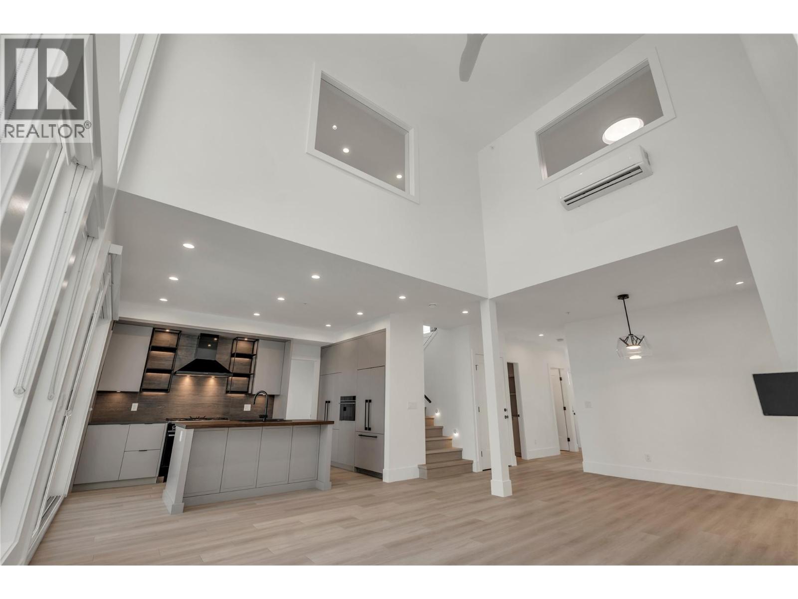 3120 Landry Crescent - 8