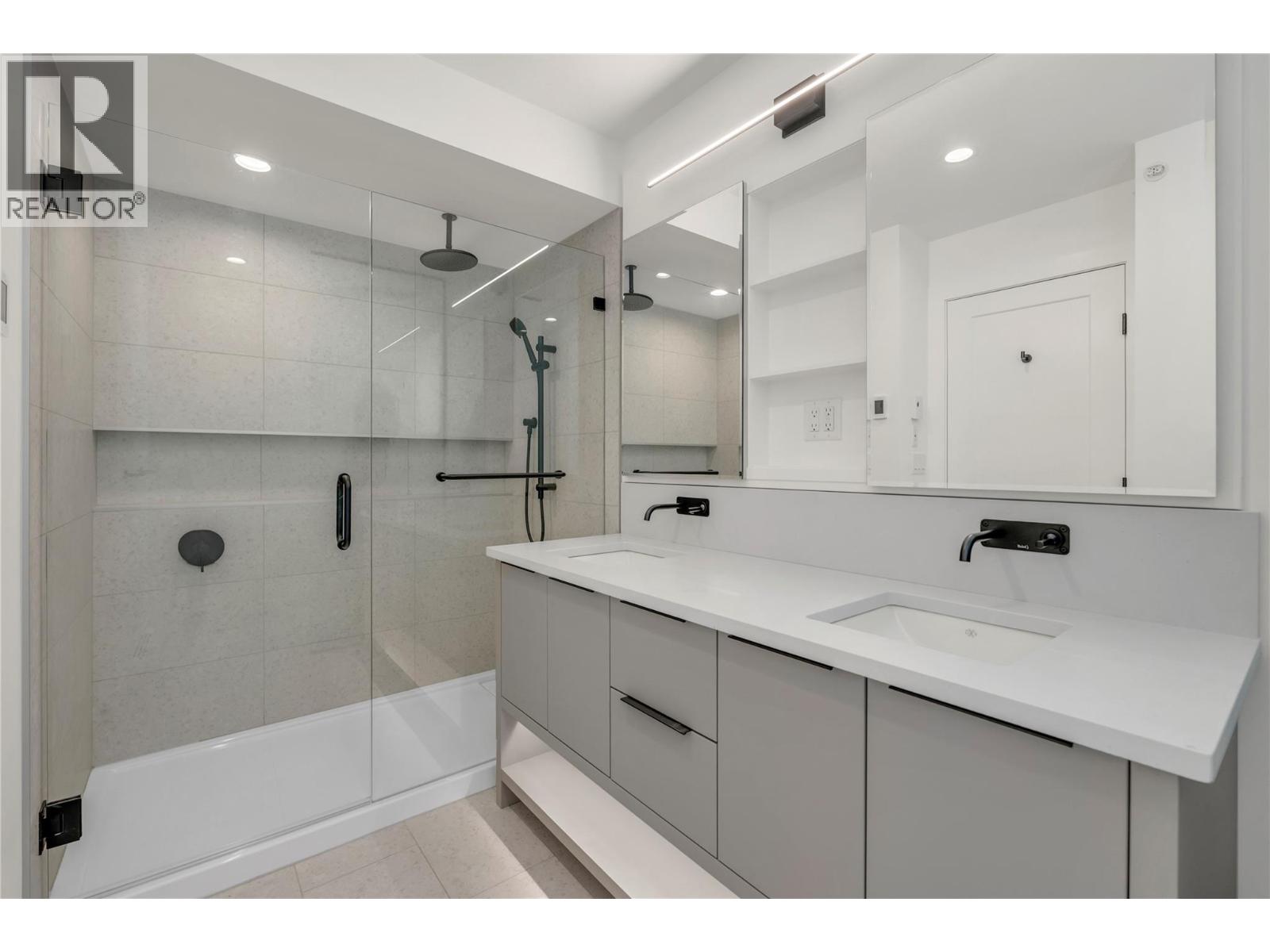3120 Landry Crescent - 19