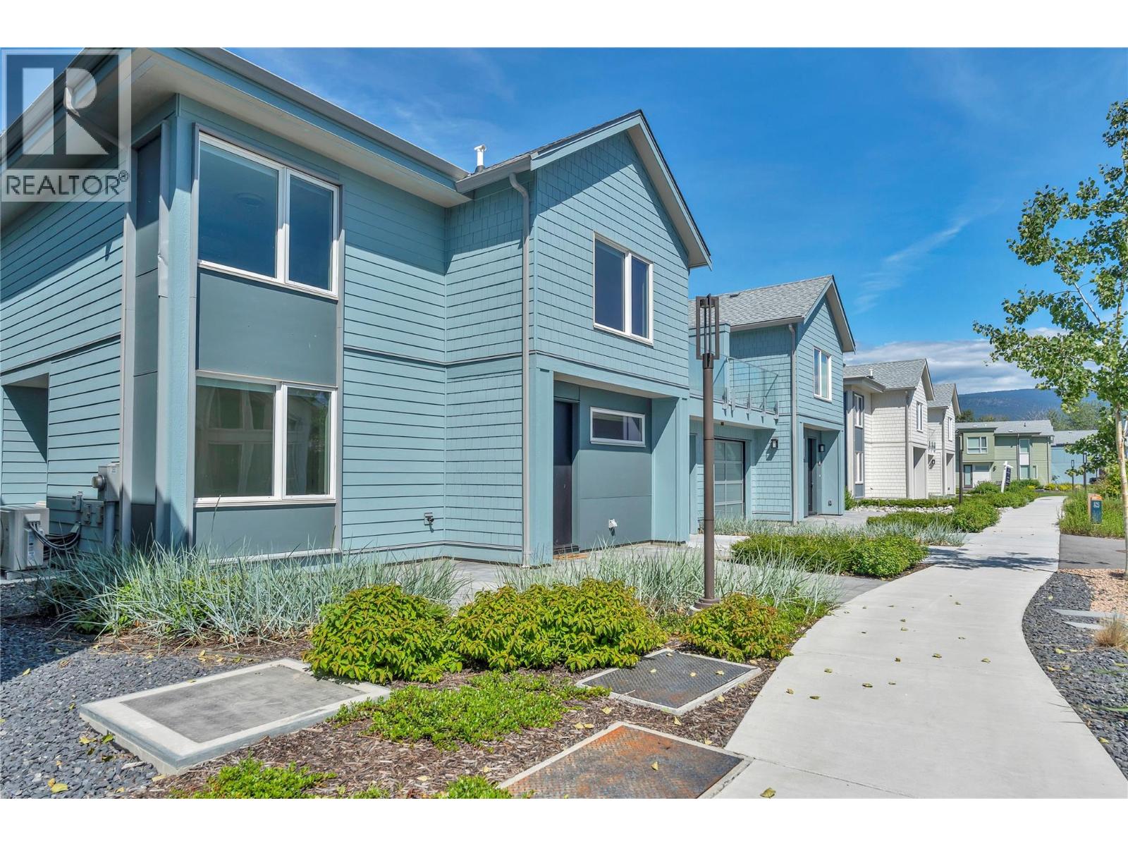 3120 Landry Crescent - 3