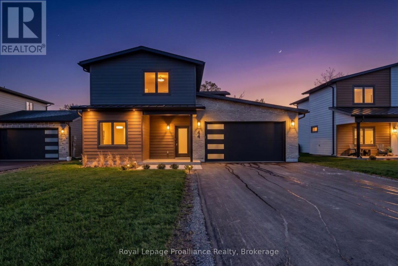 44 FRASER DRIVE - 1