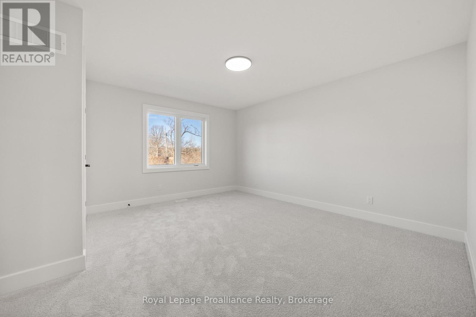 44 FRASER DRIVE - 32