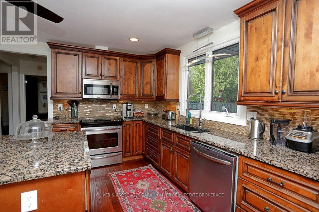 10156 PORT FRANKS ESTATE DRIVE - 14