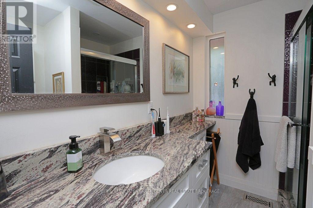 10156 PORT FRANKS ESTATE DRIVE - 21