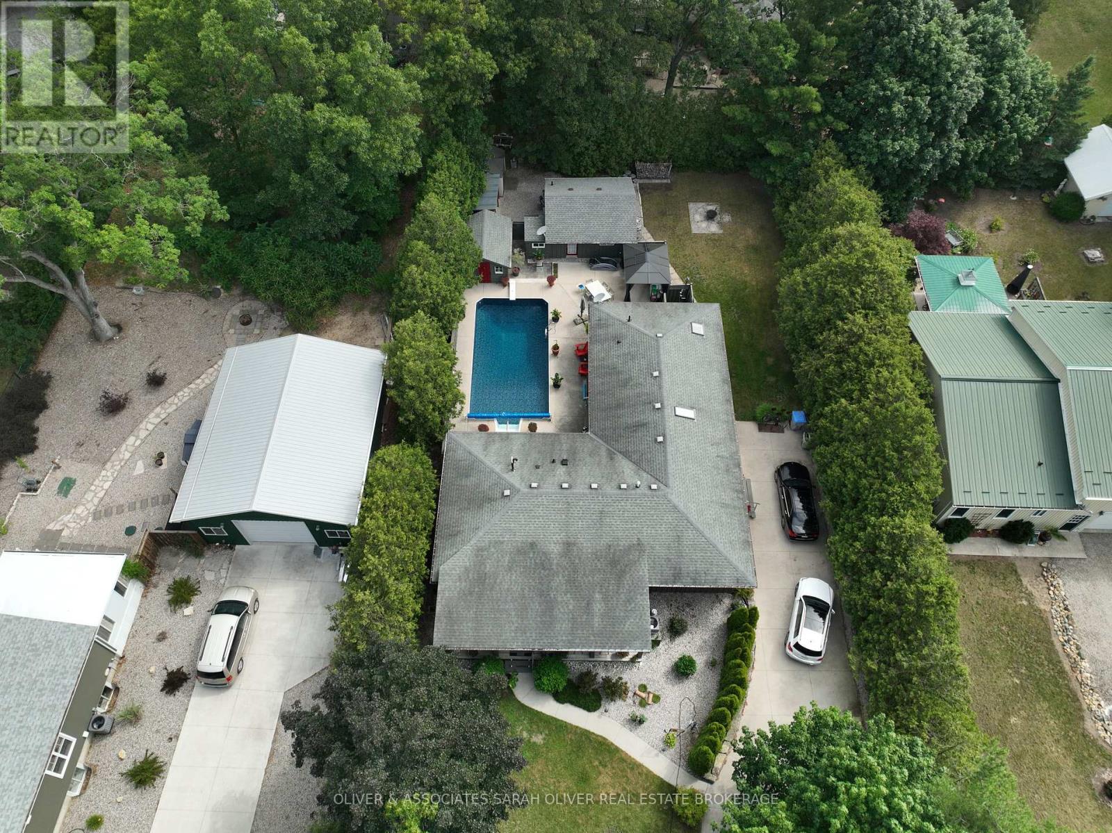 10156 PORT FRANKS ESTATE DRIVE - 38
