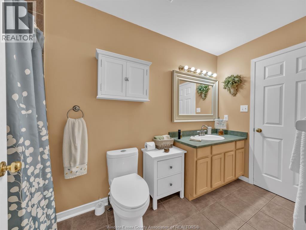 4568 BROTHER'S COURT - 24