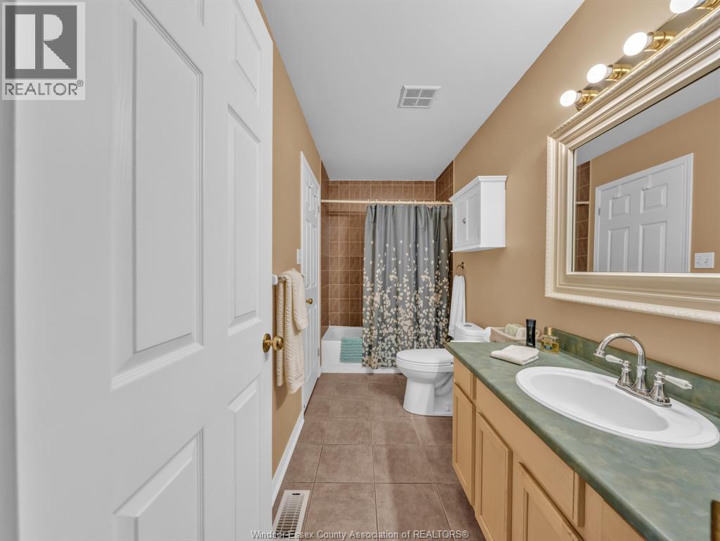 4568 BROTHER'S COURT - 25